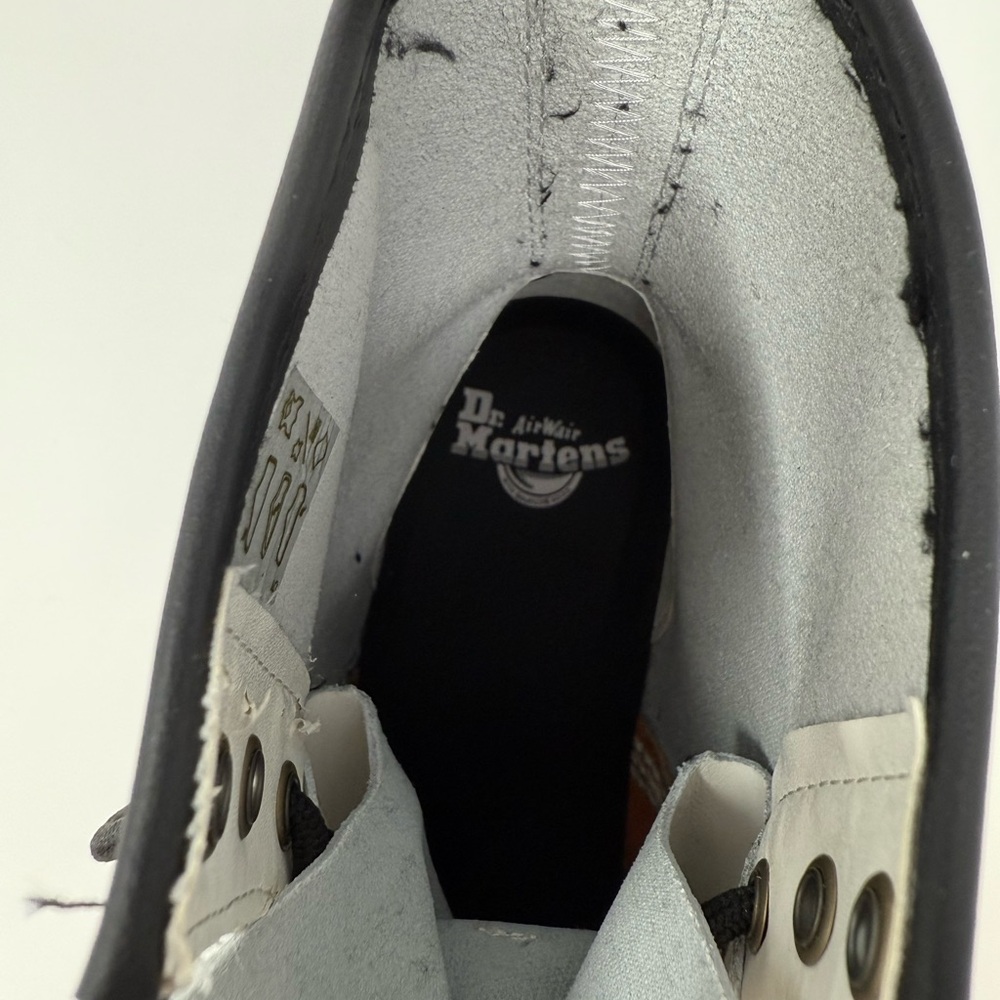 Dr. Martens White Leather Combat Boots Classic Doc Martens EUC Unisex - Picture 10 of 14